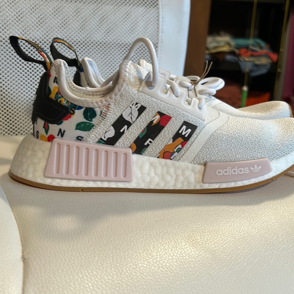 Women’s adidas NMD R1